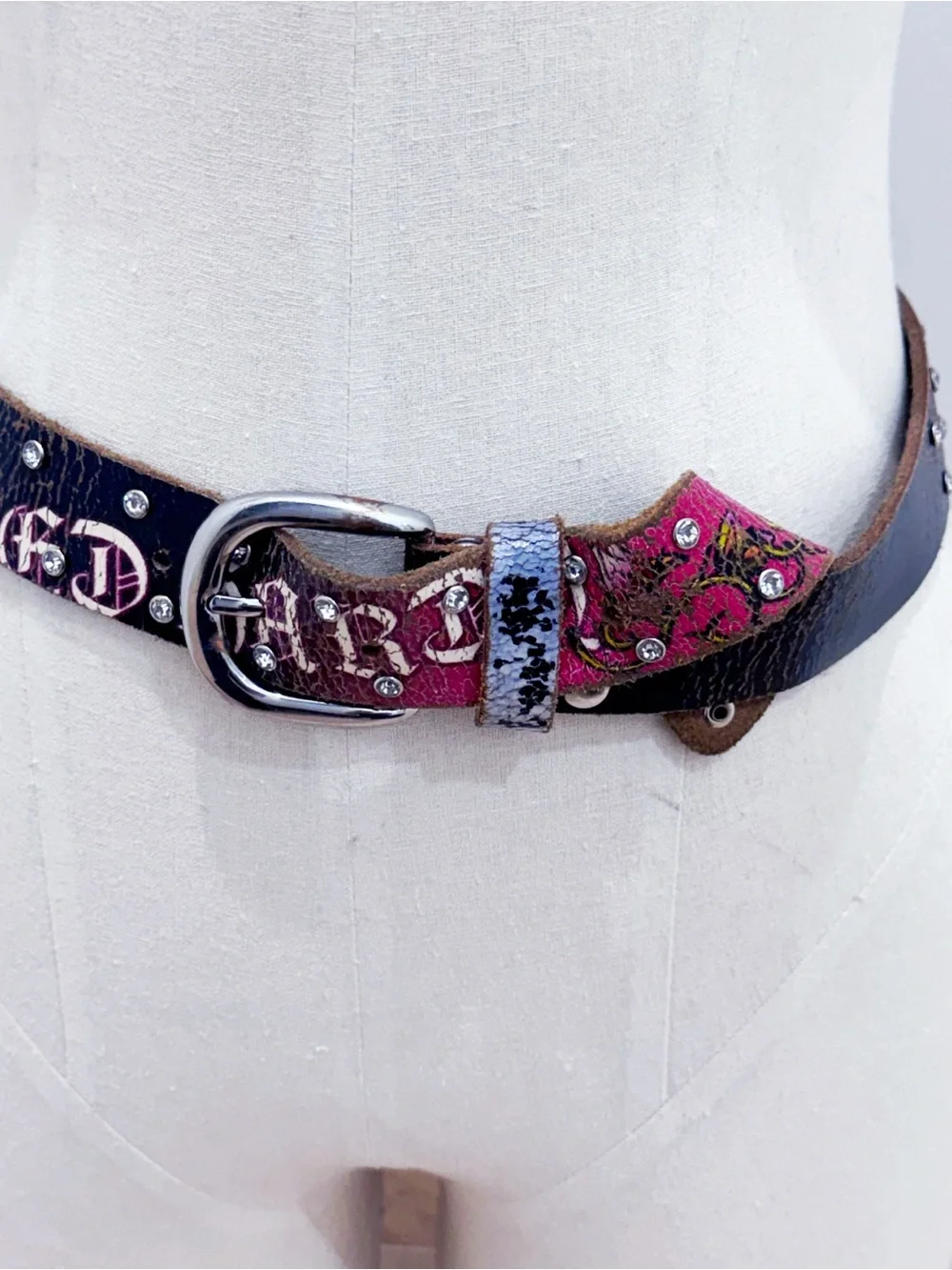 Vtg Ed Hardy Rocker Roses Crystal Studded Leather Belt XL